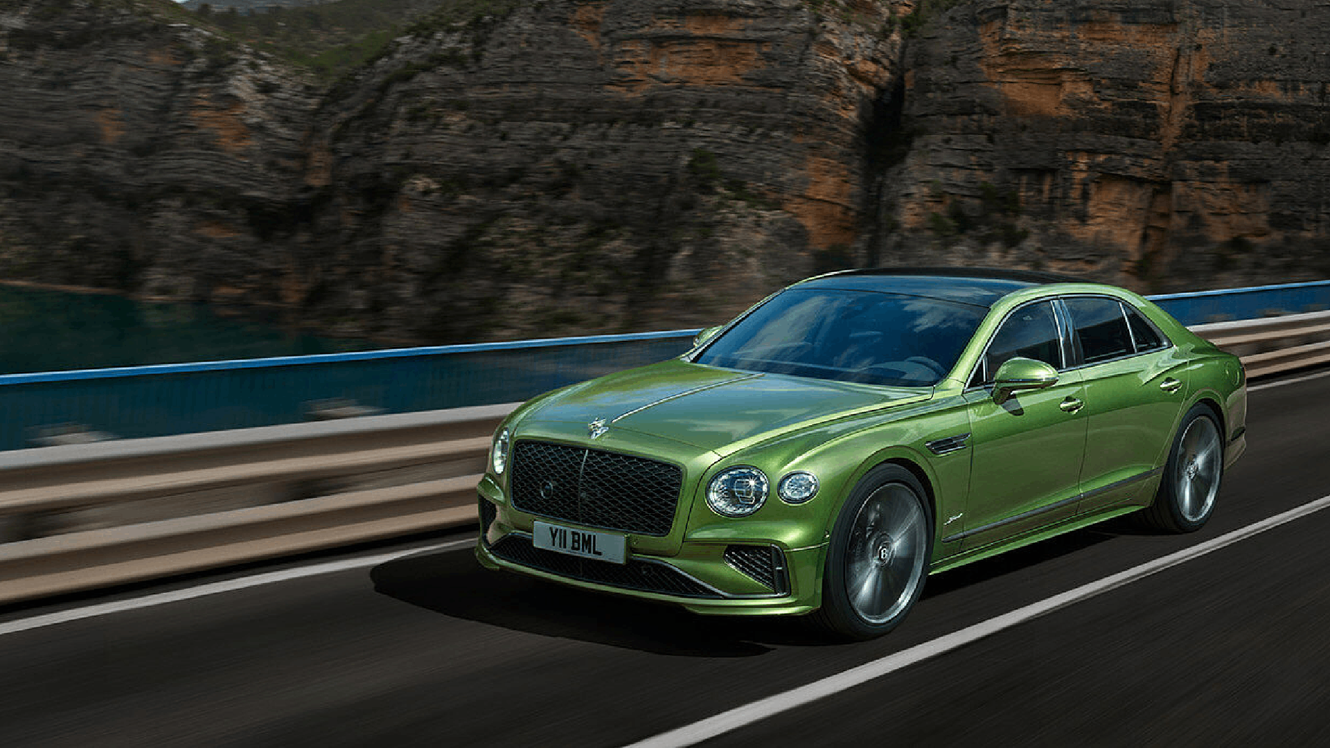 NEW FLYING SPUR SPEED